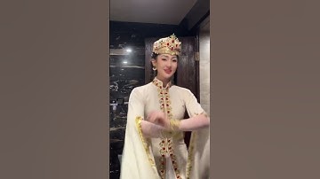Thumbnail of Uyghur dance