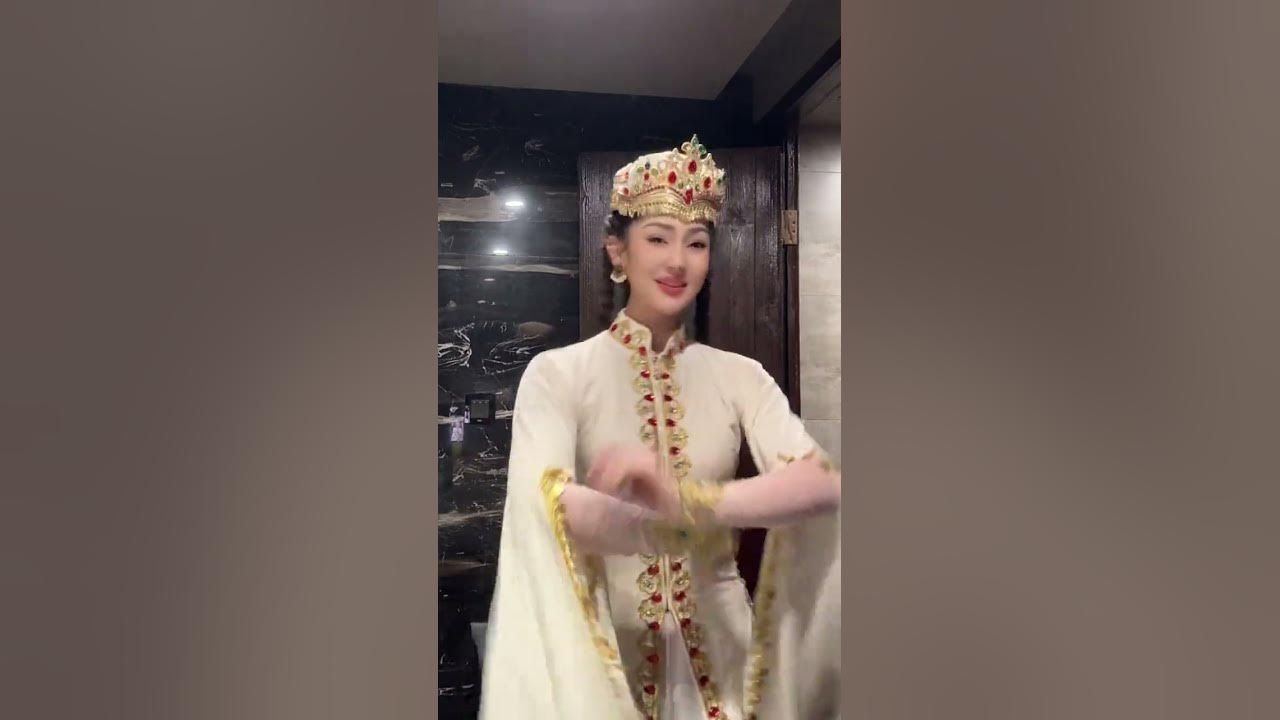 Uyghur dance