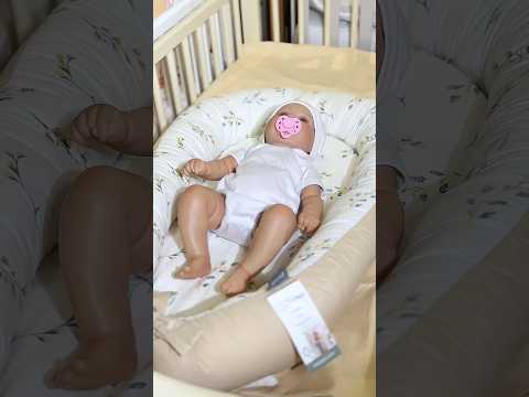 Кокон - позиціонер Baby Design MSonya, Зайчики на білому, видео 1