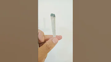 لفة سيجارة حشيش بس اوع تنس دي 