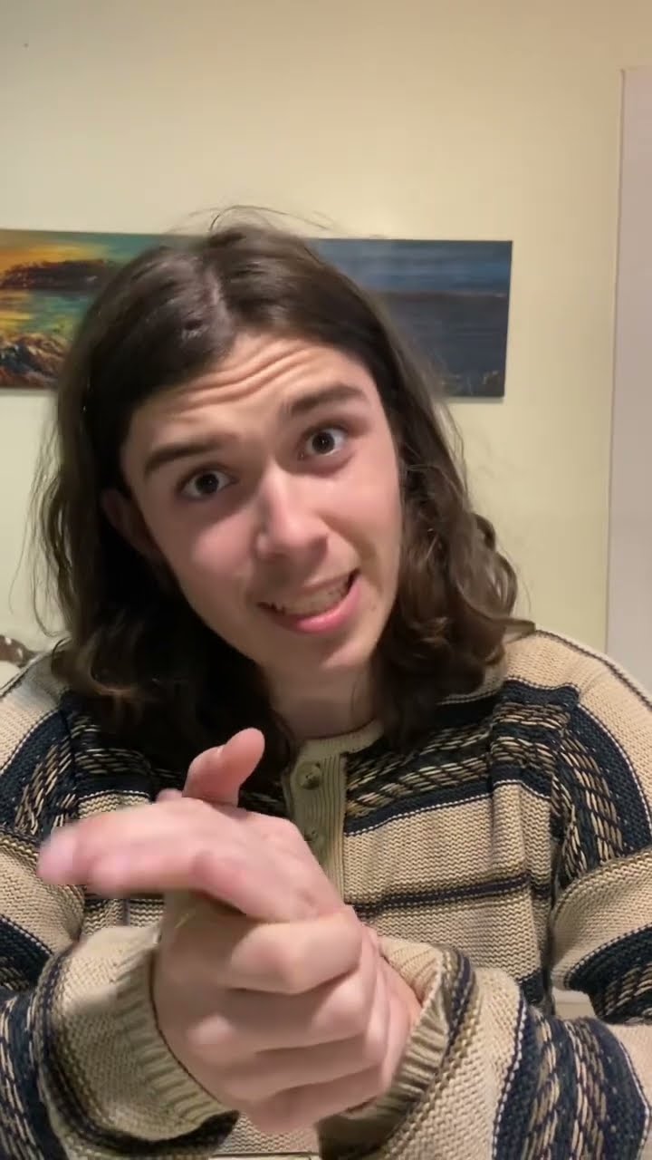 Le remède pour une possible WW3… Un ananas? 🤔🍍#quebec #humour #ananas # ...