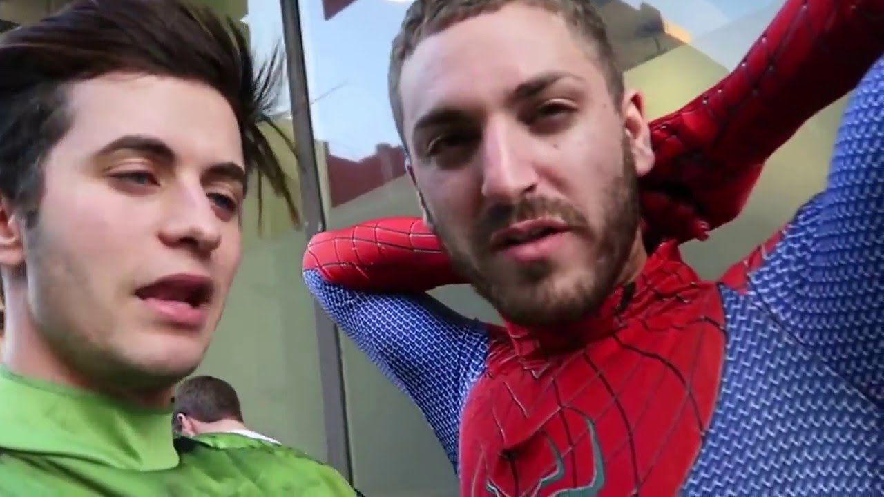 Superhero Serenading! BEHIND THE SCENES with Moe, ET and Dennis Cee