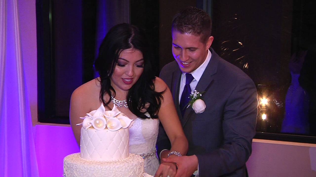 blu-ray player reviews Bryant & Lincing's Cake Cutting