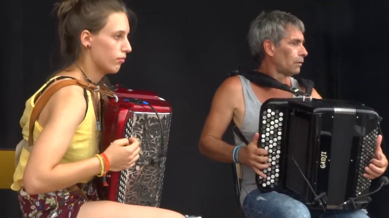 Le Grand Bal de l'Europe - Le Rouge et le Noir - Gavotte de l'Aven