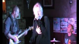 Jam Pact -  Featured  Guest Muscians at  The Elm Tree in Surbiton