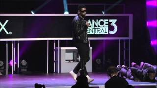 Usher performs 'Scream' at the Microsoft conference at E3 2012.