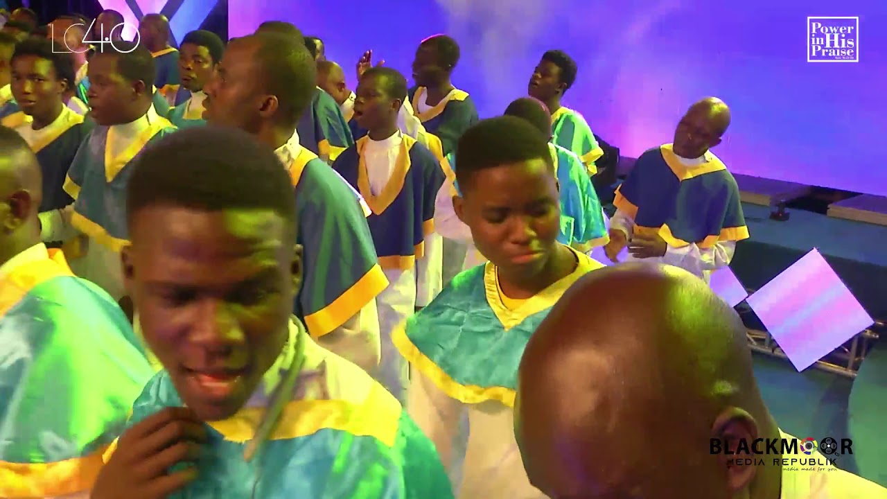 Kent Edunjobi and CCC Central Choir ministering at Luli Concert 2019