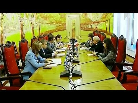 სენატორი პიერ-ივ კოლომბა საქართველოში შეხვედრებს მართავს