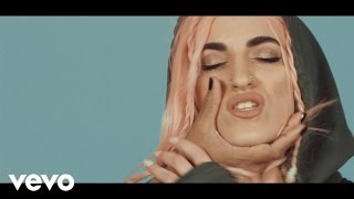 Watch Roshelle What U Do To Me video