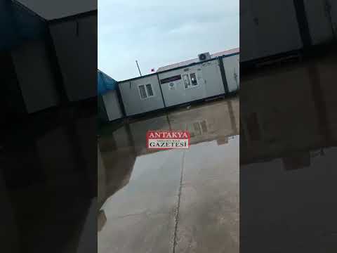 Büyükdalyan konteyner kent yine lağıma battı