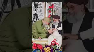 Eidi Rabb Sy Dilwaty Hein | Owais Raza Qadri Ny Mehfil My Mufti Shb Ko Paisy Diye
