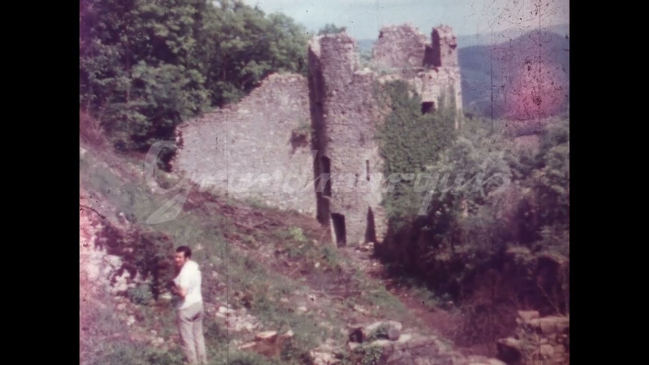 8mm - Switzerland - Schenkenberg castle - Thalheim - 1969