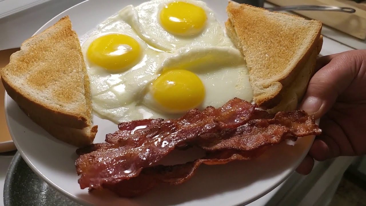 Perfect Sunny Side Up Eggs Recipe￼ - Farmhouse on Boone