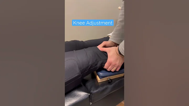 Knee crack🤯🙄💥 #chiropractor #adjustment #kneepain