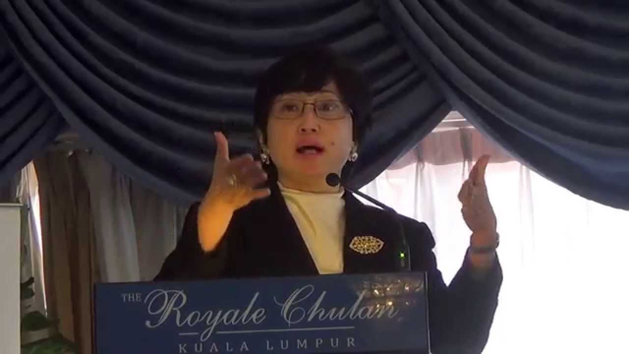 Malaysian National Open Data Summit and Exhibition - Datuk Yasmin Mahmood