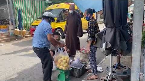 ✅1000 phần quà cho bà con khó khăn ở các khu phố xóm trọ nghèo