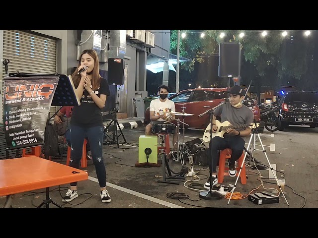 Luka - Madam cover by Dinda Dania class=