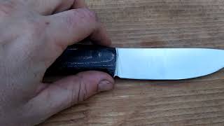 нож из стали  Cromax с карбоновой рукоятью