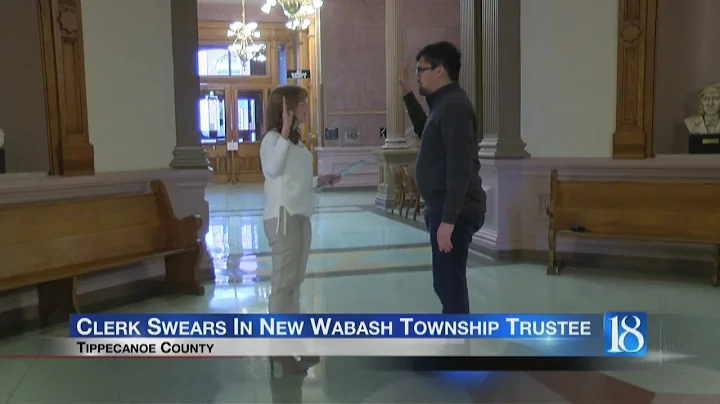 Clerk swears in new Wabash Township Trustee