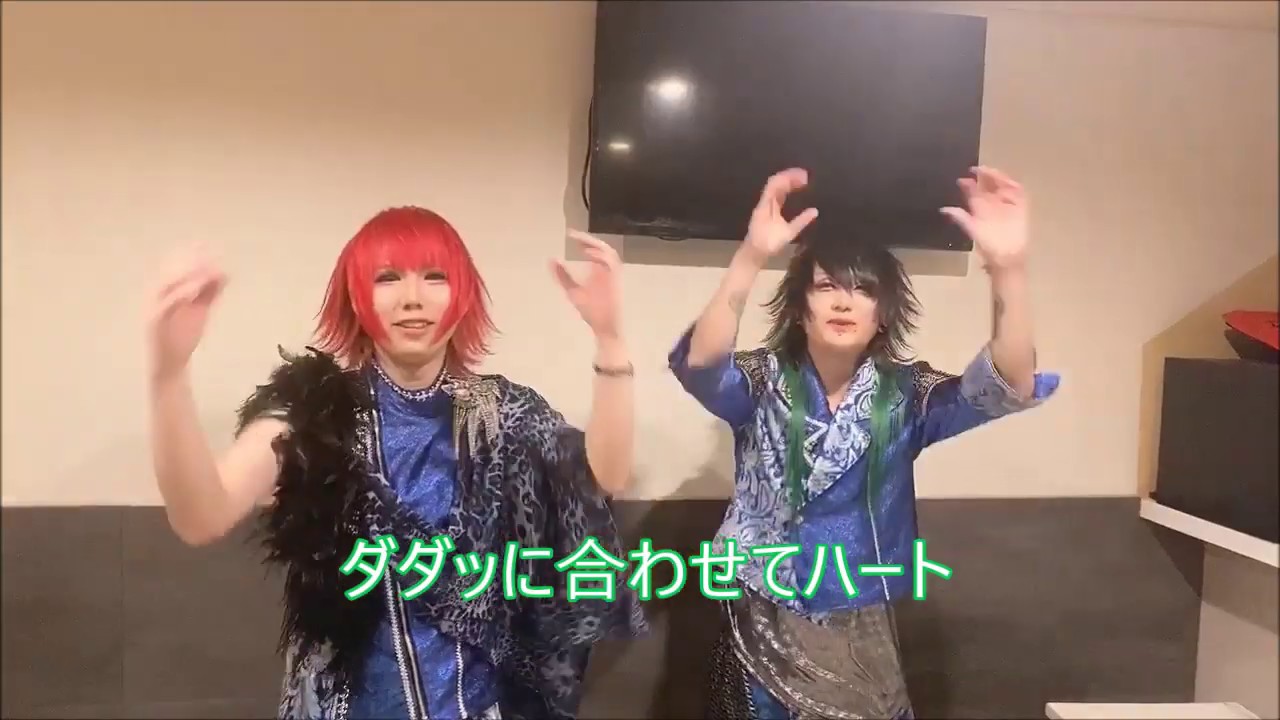 CHIC BOY 「SiXX」振り付け動画 auf YouTube ansehen CHIC BOY 「SiXX」振り付け動画 auf YouTube ansehen