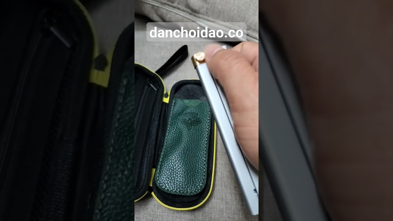 atropos knife dao độc lạ 