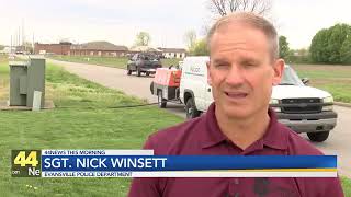 EPD's Crime Prevention Officers Clean Up Graffiti in East Evansville