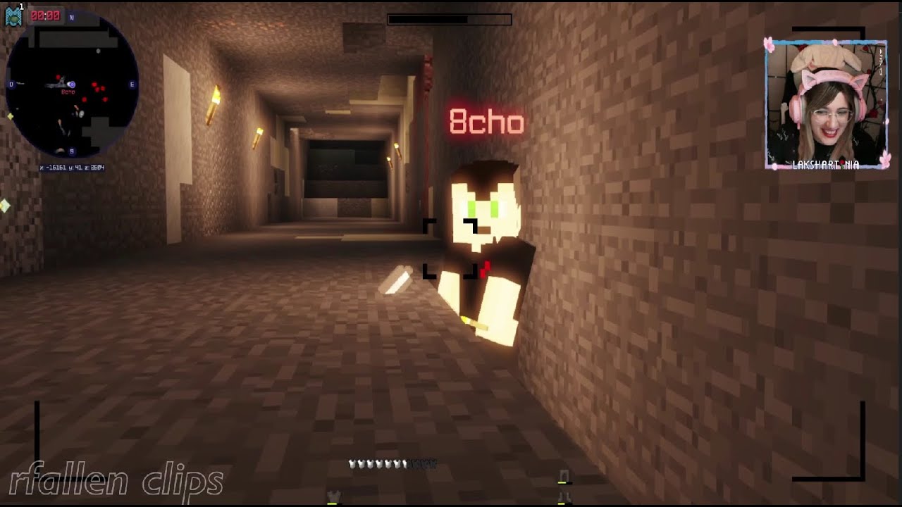 NIA LE TOMA FOTOS A 8CHO, QUIERE HACER UN SALÓN CON SUS FOTOS uwu ❤