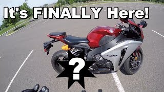 2008 CBR1000RR Two Brothers M2 Exhaust Install. Its Here!
I told you guys it was coming eventually! Im in love with the sound of the Two Brothers M2 Echaust and cant wait for the rest of the build to get started. Thanks for the support and lets get me to 10k! Im trying to hit my goal by the end of the month.
Twitter: http://www.twitter.com/RR_Rob919
Instagram: http://www.instagram.com/RR_Rob919
Facebook: https://www.facebook.com/RR-Rob919-547413662114617/?ref=bookmarks
Patreon: https://www.patreon.com/user?u=3926906
FAN MAIL ADDRESS:
RR Rob919
P.O. Box #1477
Tuscaloosa, AL 35403
MUSIC: Not The King
https://soundcloud.com/coreygagne/my-go-away-dream
https://soundcloud.com/coreygagne/not-the-king-point-blank 2008 CBR1000RR Two Brothers M2 Exhaust Install. Its Here!