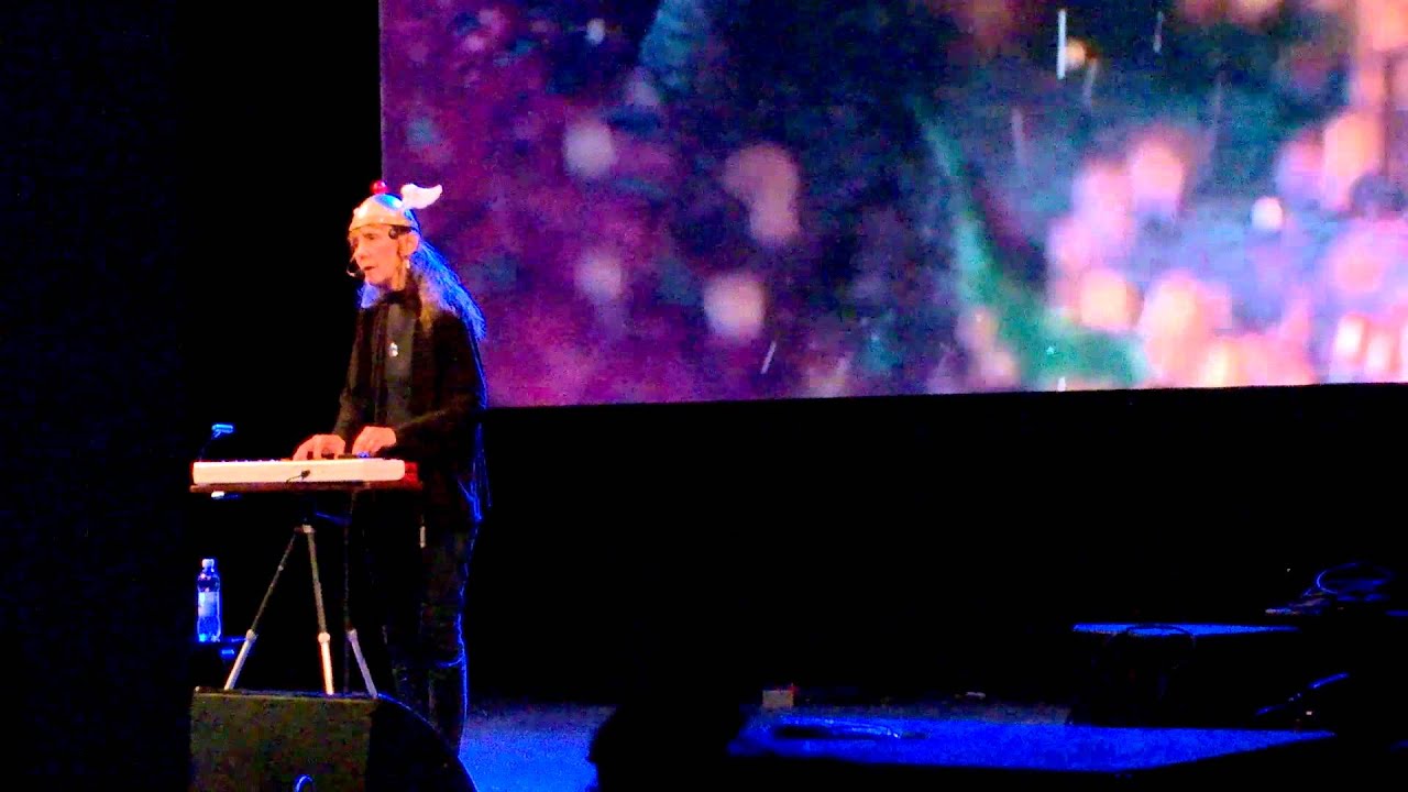 Space Lady - Synthesize Me - Live @ Flow Festival, Helsinki, Aug. 14, 2015