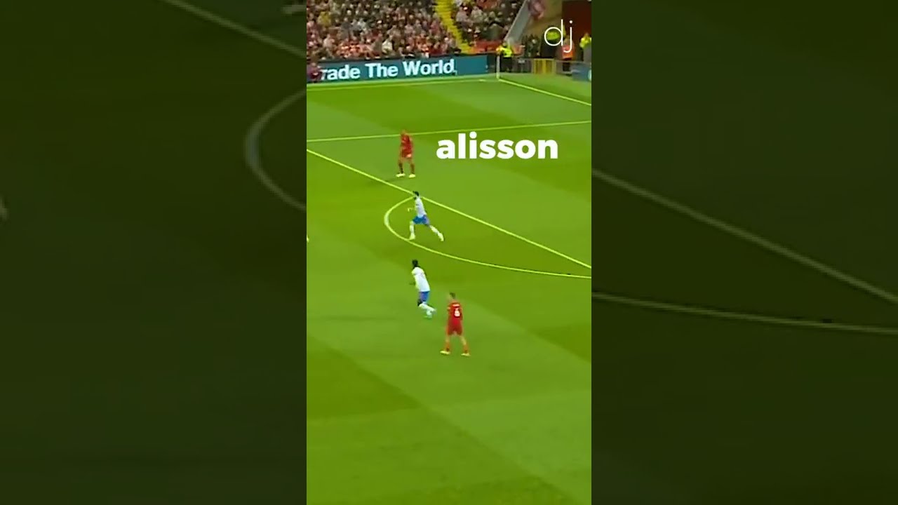Alisson clowning MAN U Strikers..