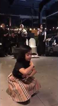 status wa lucu anak joget pinter banget
