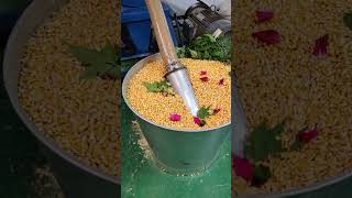 A super classic universal grain crusher with clever functional design that makes everyone worth it