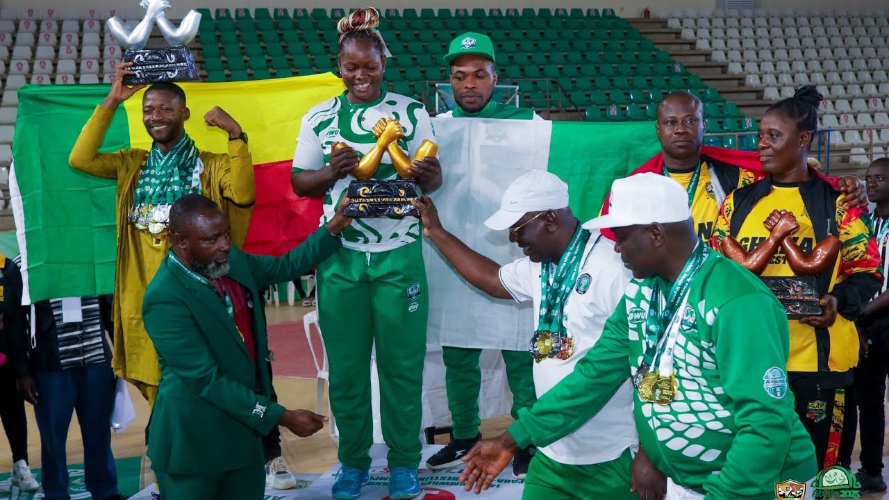 BÉNIN VICE CHAMPION D'AFRIQUE DE BRAS DE FER SPORTIF AU NIGÉRIA: 68 médailles et un trophée