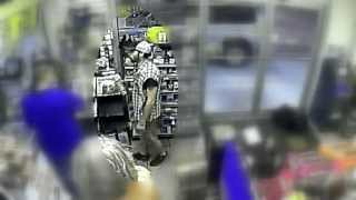 Sarasota Police detectives searching for suspect accused of beating another man