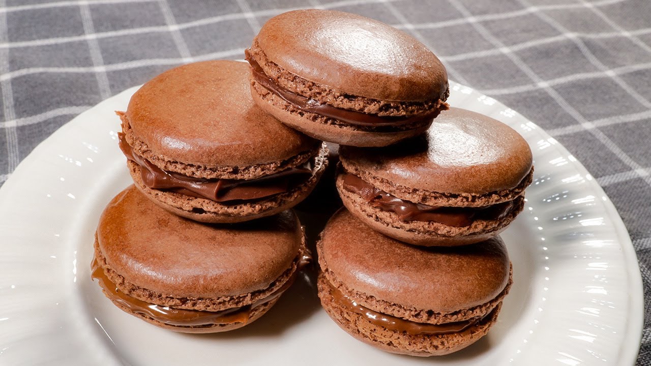 Easy Way to Make Chocolate Macaron | No Fail Recipe - YouTube