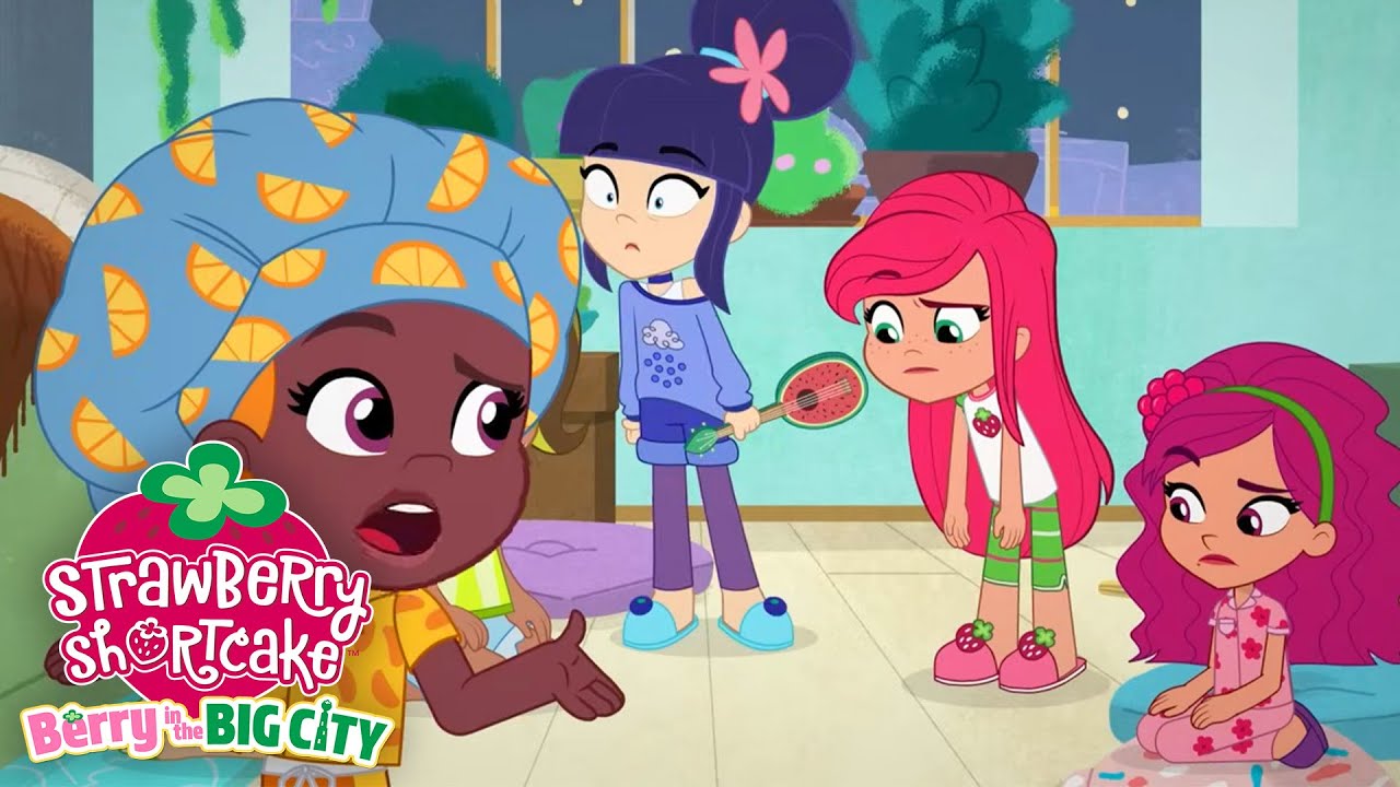 CRAZY Slumber Party! Berry In The Big City 🍓 Strawberry Shortcake 🍓 Cartoons for Kids