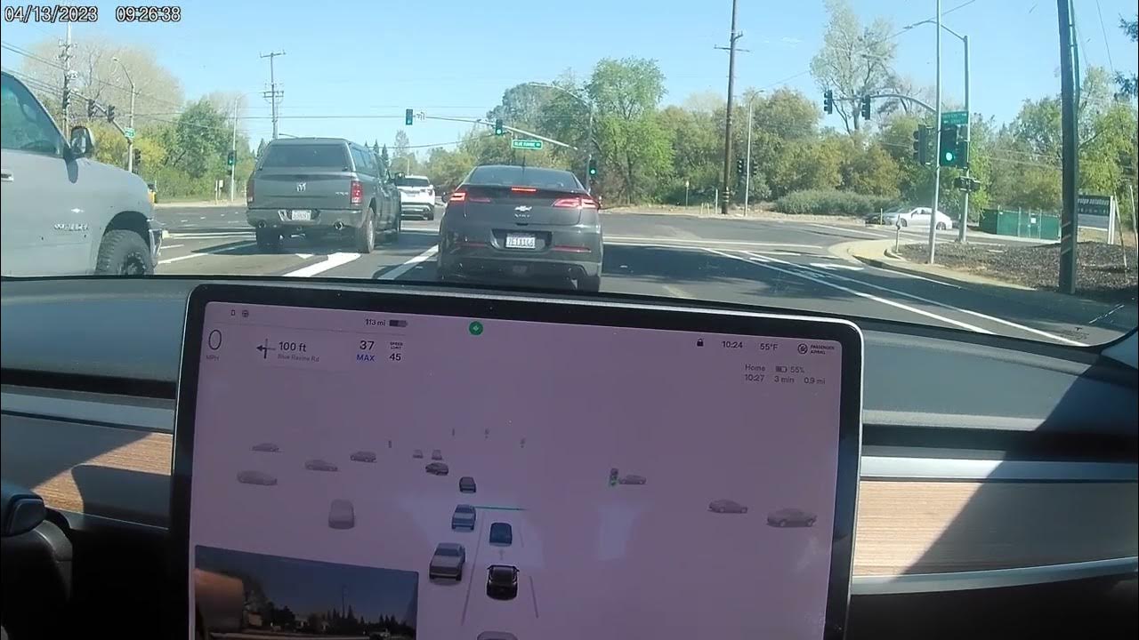 Tesle Full Self Driving 11.3.6 Ignoring Left Turn Lanes until too Late
