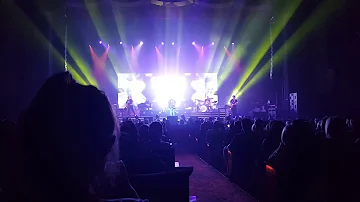 MercyMe sings Grace Got You with Bart Millard rapping! Lifer tour 08/13/2017 Louisville Palace, Ky.