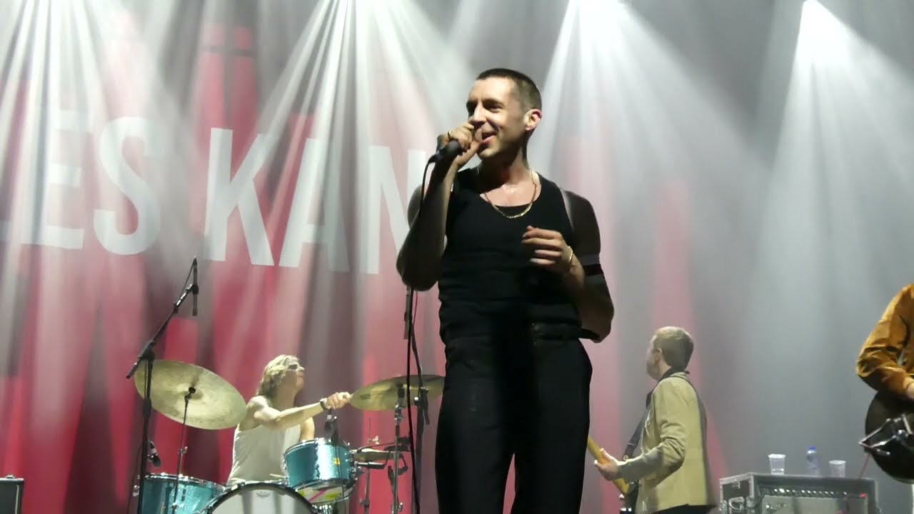 Miles Kane with Oracle Sisters "Don't Let Me Down (Beatles cover) Live Paris 2022