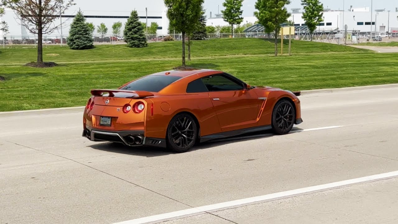 Detail Garage Detroit Car Meet Pullouts, Accelerations, & Full Sends ...