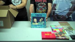 Black Friday 2011 unboxing @ Daddy Kool Records