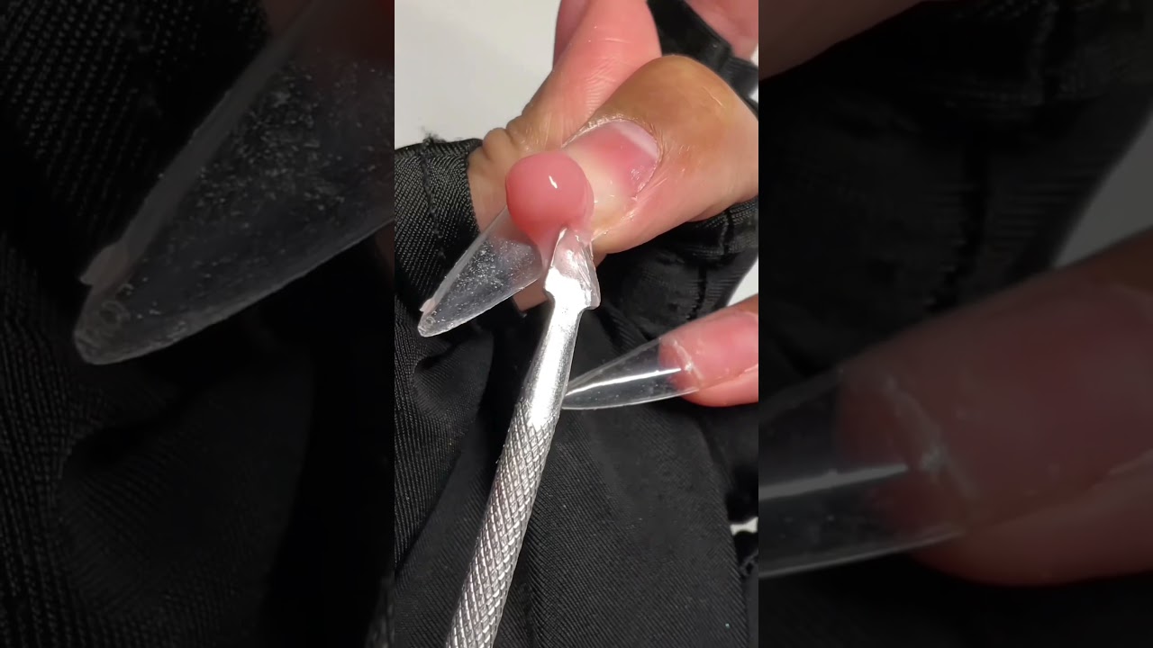 Как сделать полигелевые ногти — французский дизайн для начинающих! 💅🏽 