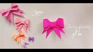 Paper bow & ornament on the gift box折纸蝴蝶结