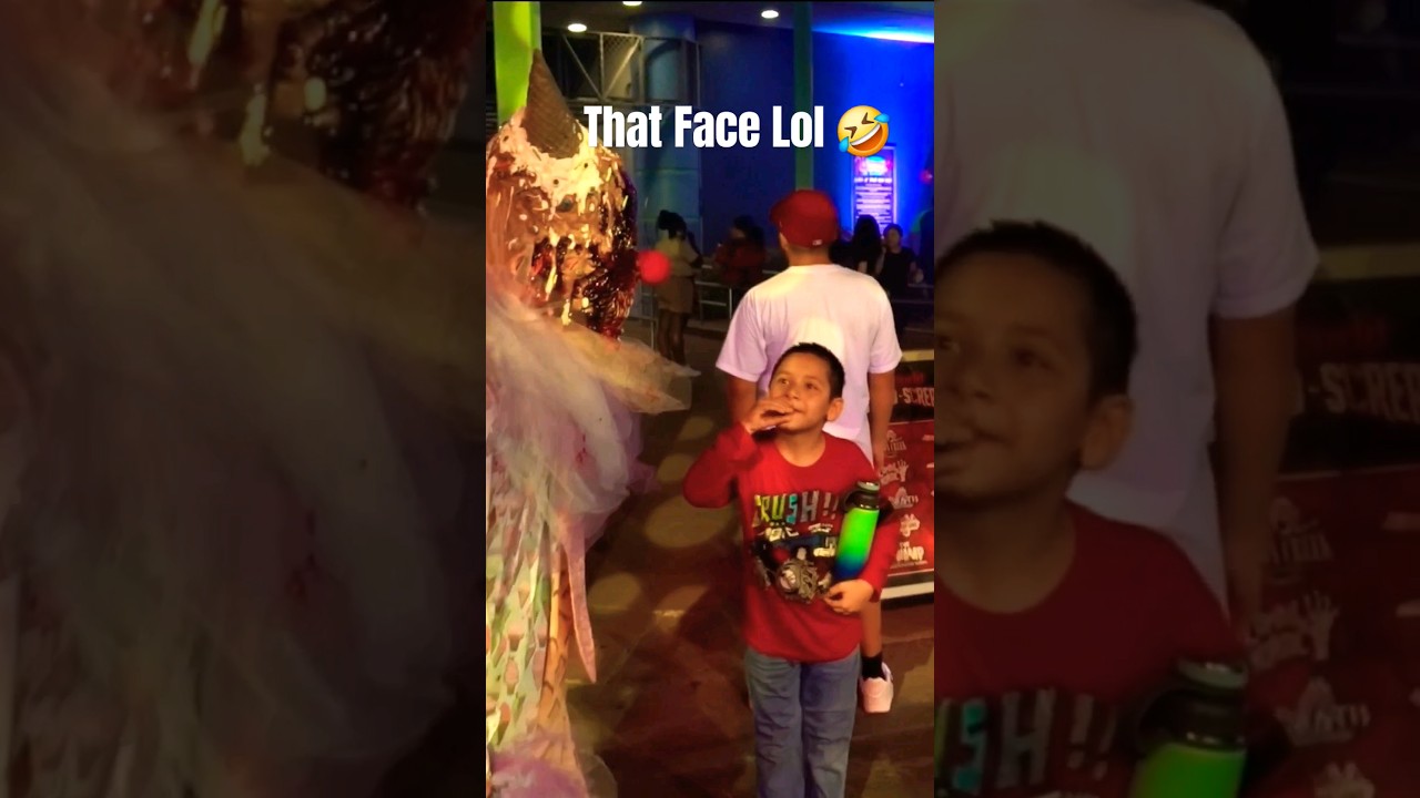 The kid tried scaring the Clown #clown #clowncore #scared