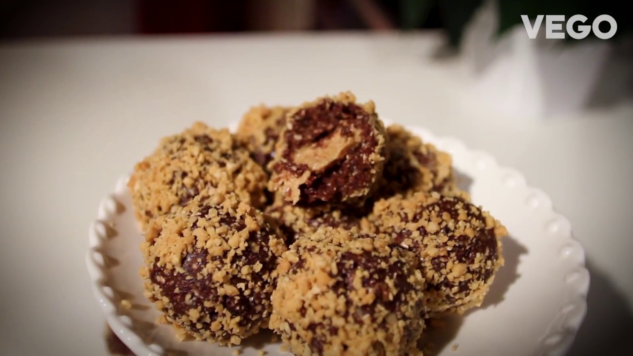 Chokladbollar fyllda med jordnötssmör
