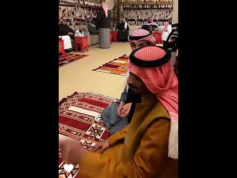 الخبير في سلالات الابل فيصل العوني المطيري يعد سالفة مداهمة الدبوس لابن ضمنه بحضور الشيخ ابن حثلين