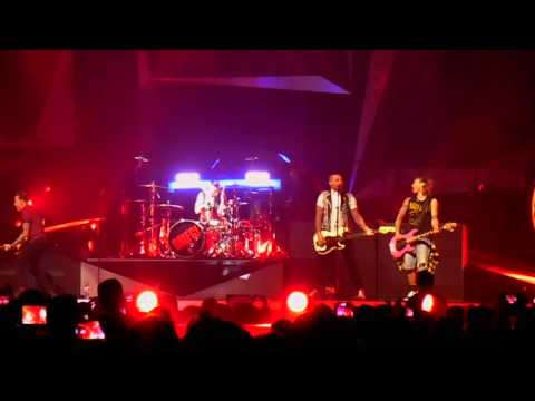 McBusted - Opening
