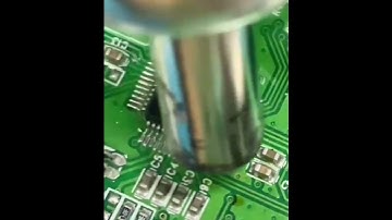 Desoldering ic Hand Desoldering Techniques #JLCPCB #ic #icchip #Desoldering #shorts