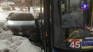 В ДТП в Сургуте попал рейсовый автобус и 2 грузовика