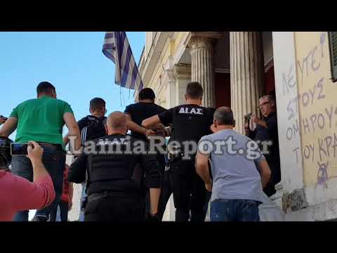 LamiaReport.gr: Στα Δικαστήρια οι δίδυμοι που σκότωσαν τον 41χρονο